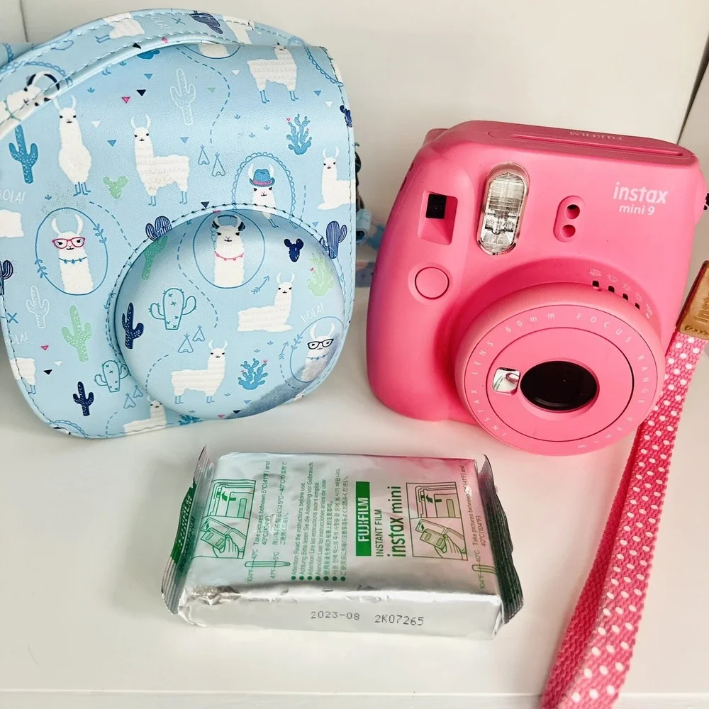 Fujifilm Mini 9 Instanx Camera-Hot Pink With Film&Blue Alpaca Strap Case Bundle